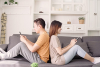 Terbukti! 20+ Cara Menjaga Hubungan Jarak Jauh Tetap Harmonis dan Langgeng