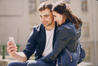 Aplikasi Dating yang Bisa Juga untuk Live Streaming